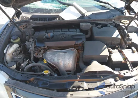 2011 Toyota Camry Le z USA, uszkodzony, nr VIN 4T4BF3EK9BR197833